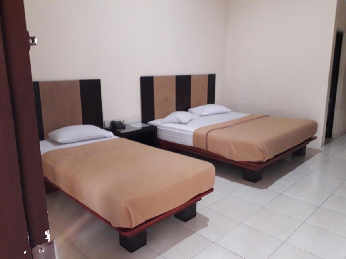 Surya Hotel & Resort Baturraden Eksteriør billede